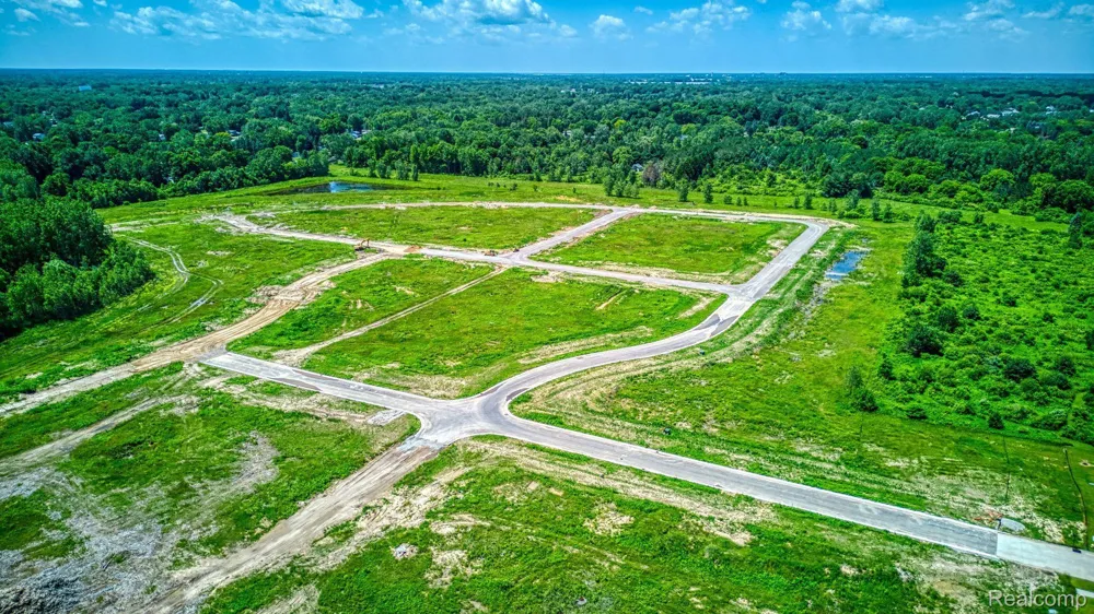 7159 Donegal Davison Township, MI 48423