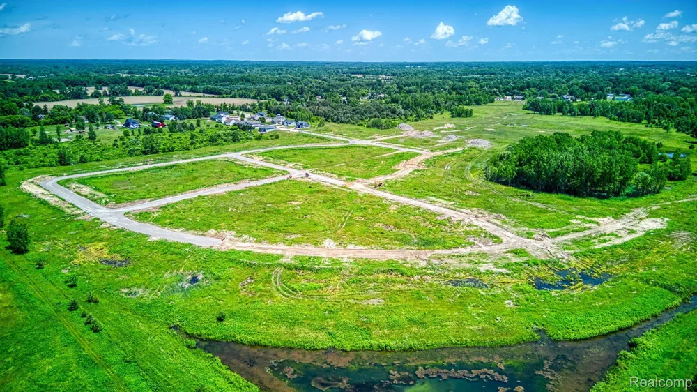 7159 Donegal Davison Township, MI 48423