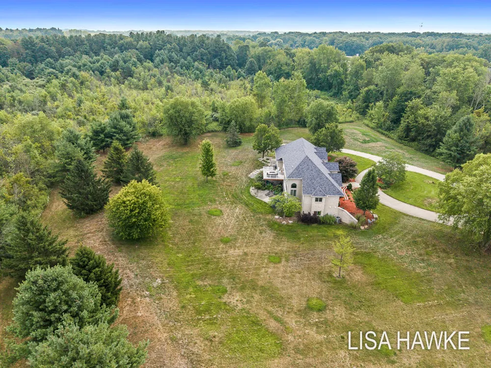 10365 Cleveland Street Crockery Township, MI 49448