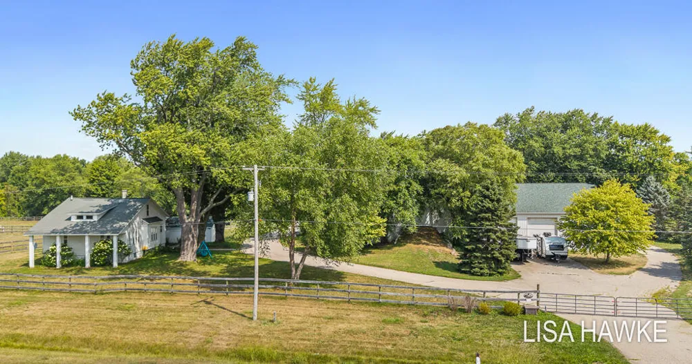 10365 Cleveland Street Crockery Township, MI 49448