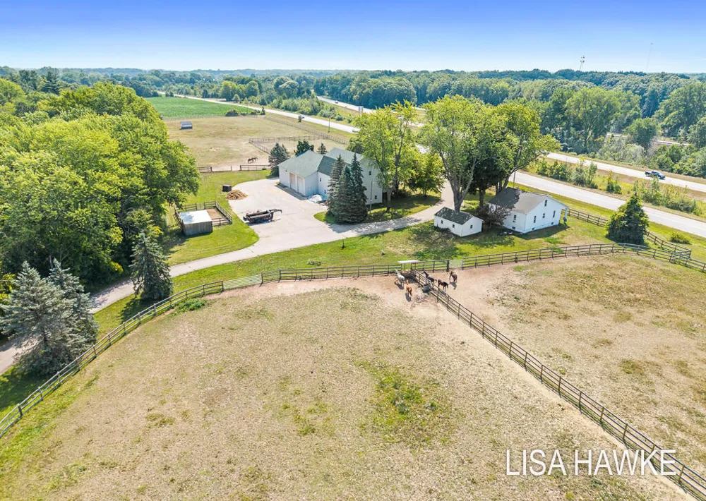 10365 Cleveland Street Crockery Township, MI 49448