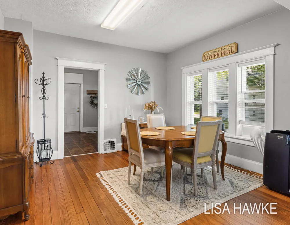 10365 Cleveland Street Crockery Township, MI 49448