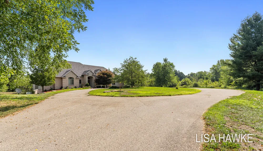 10365 Cleveland Street Crockery Township, MI 49448