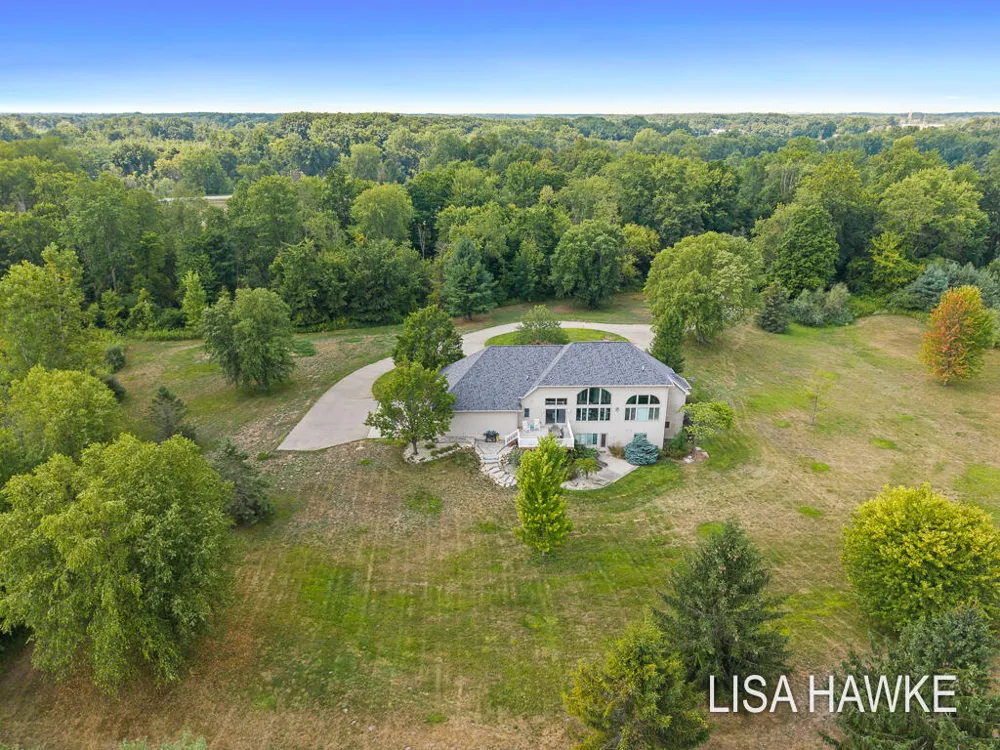 10365 Cleveland Street Crockery Township, MI 49448