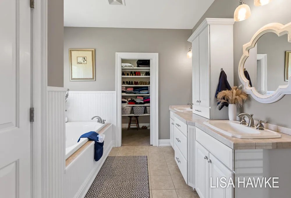10365 Cleveland Street Crockery Township, MI 49448