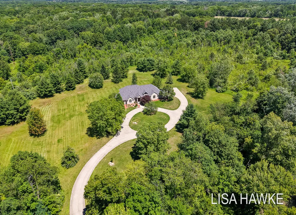 10365 Cleveland Street Crockery Township, MI 49448