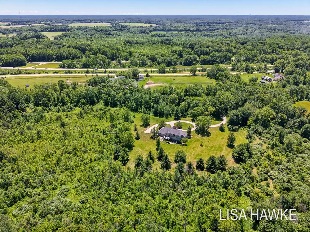 10365 Cleveland Street Crockery Township, MI 49448
