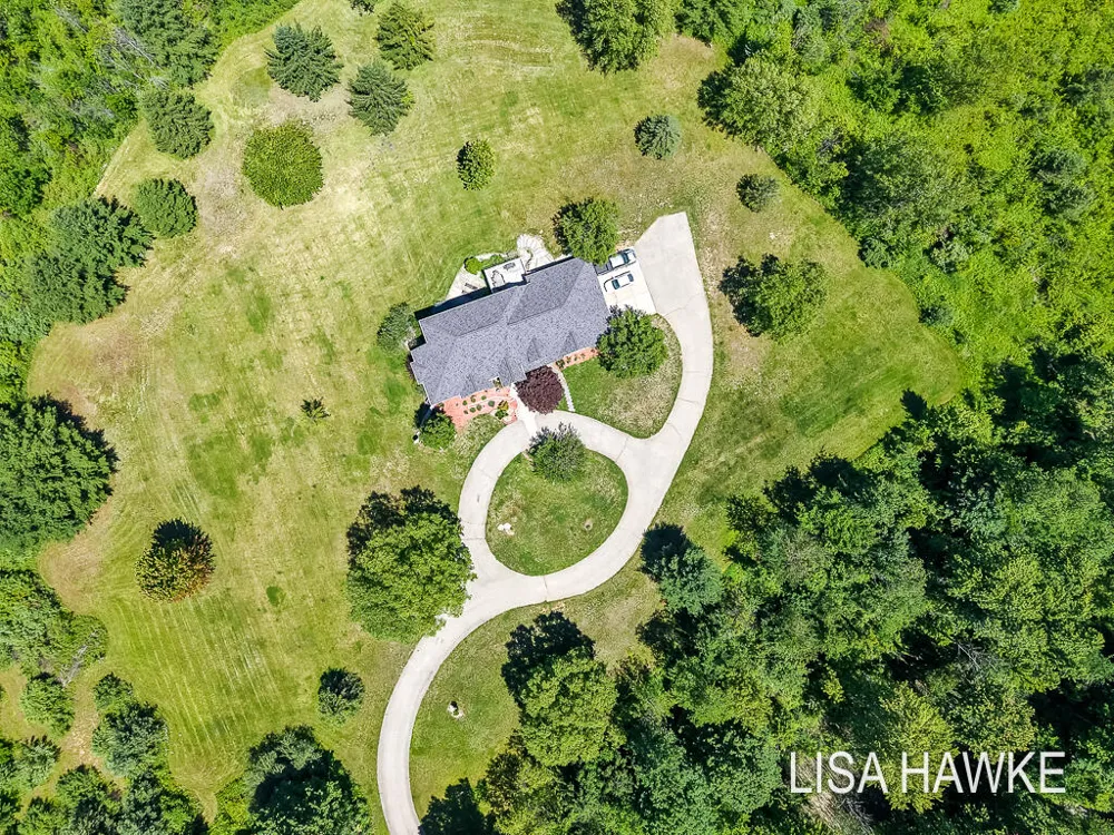10365 Cleveland Street Crockery Township, MI 49448
