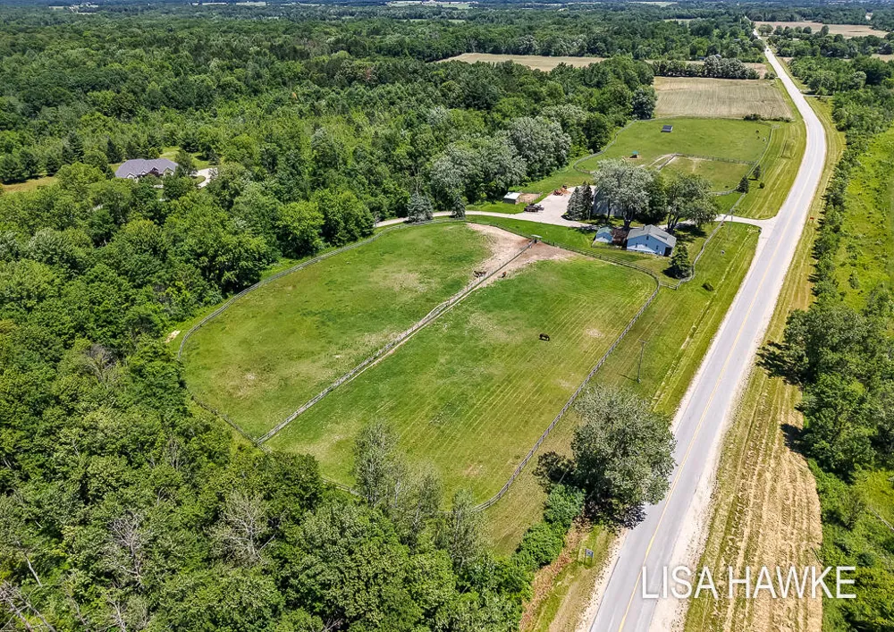 10365 Cleveland Street Crockery Township, MI 49448