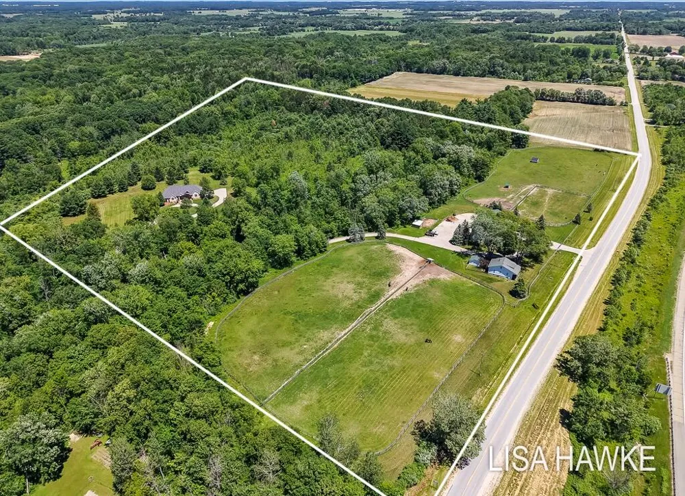 10365 Cleveland Street Crockery Township, MI 49448