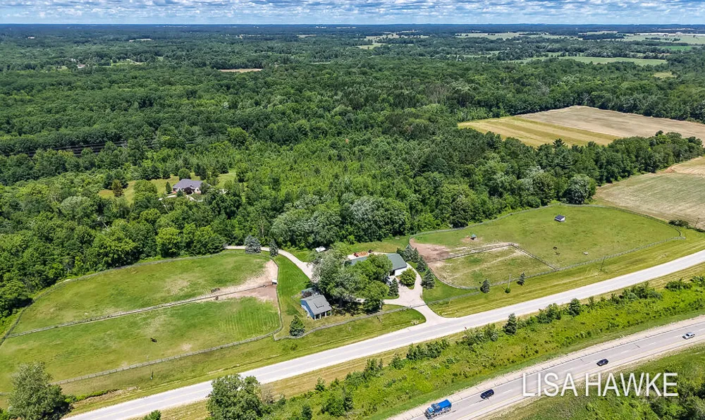 10365 Cleveland Street Crockery Township, MI 49448