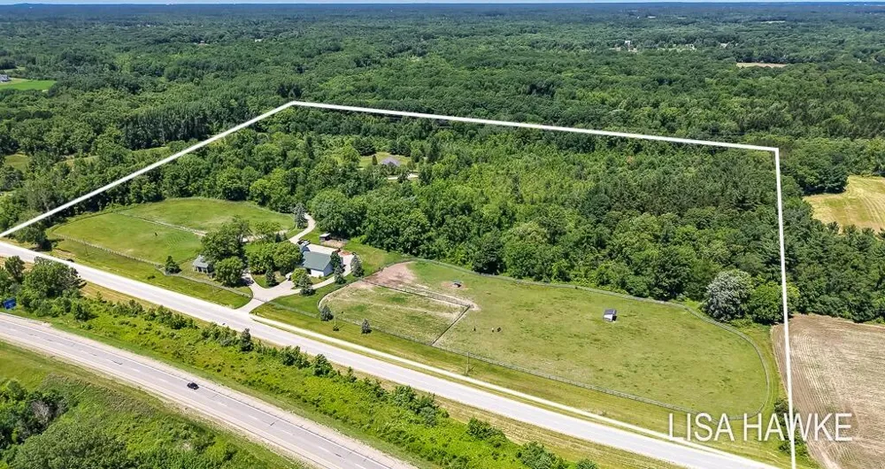 10365 Cleveland Street Crockery Township, MI 49448