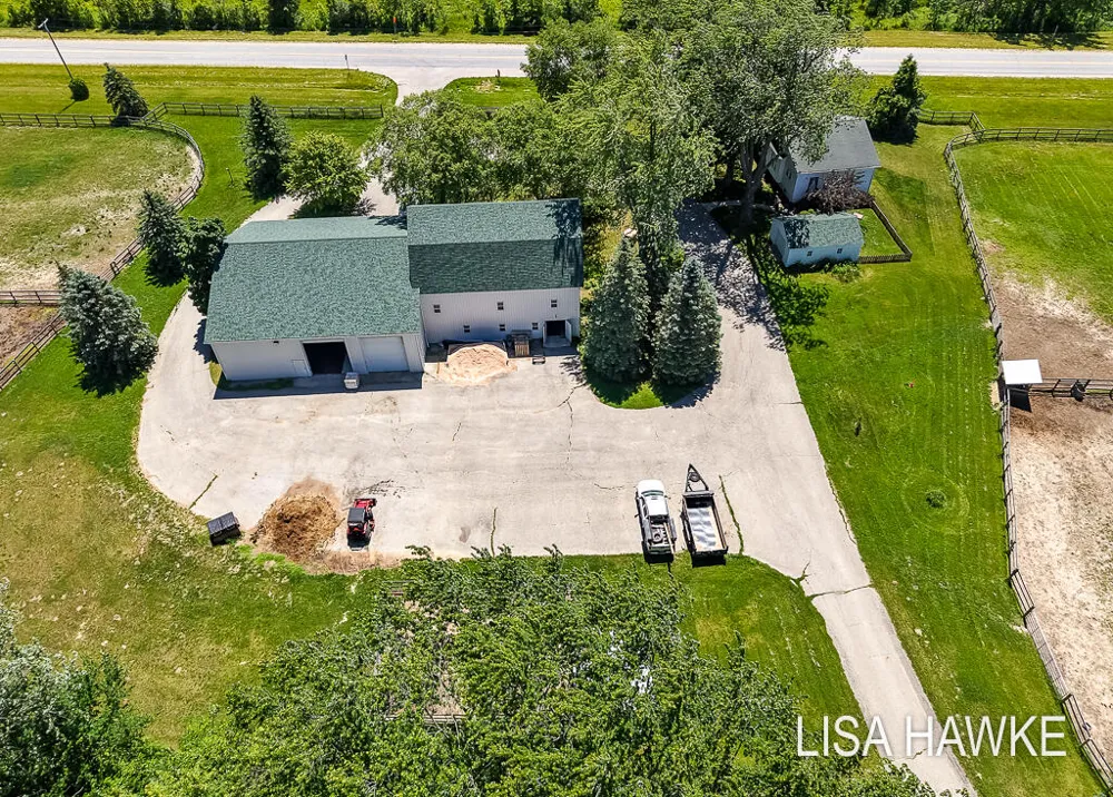 10365 Cleveland Street Crockery Township, MI 49448