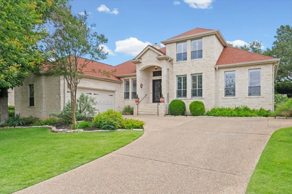 91 Duck Lake Drive Lakeway, TX 78734