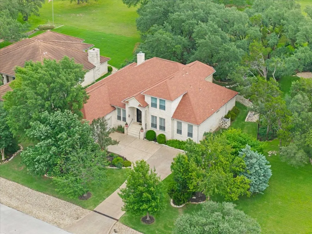 91 Duck Lake Drive Lakeway, TX 78734