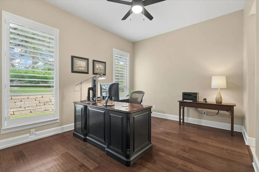91 Duck Lake Drive Lakeway, TX 78734