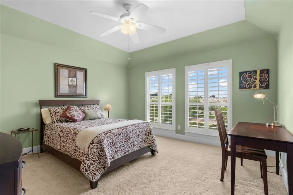 91 Duck Lake Drive Lakeway, TX 78734