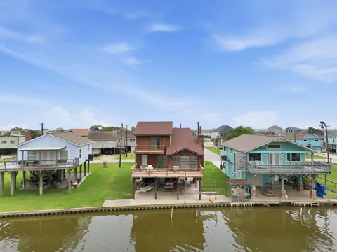 215 Redfish Drive