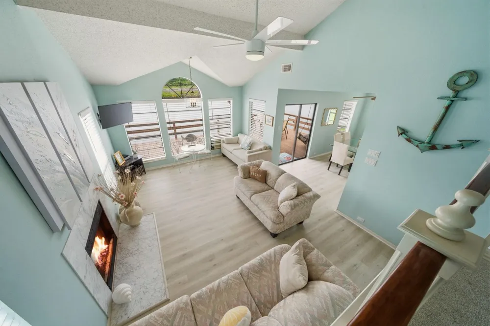 215 Redfish Drive Freeport, TX 77541