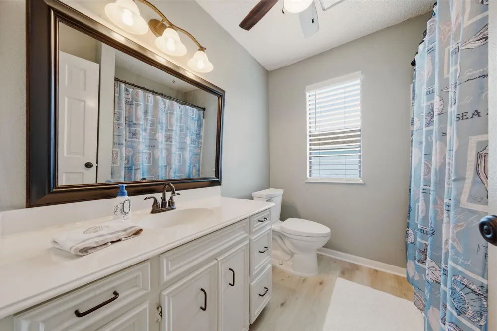 215 Redfish Drive Freeport, TX 77541