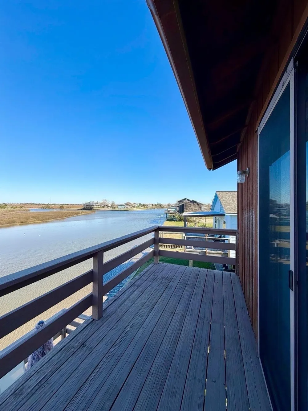 215 Redfish Drive Freeport, TX 77541