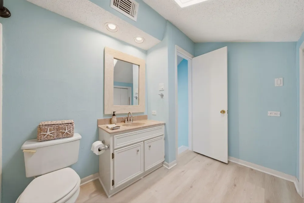 215 Redfish Drive Freeport, TX 77541