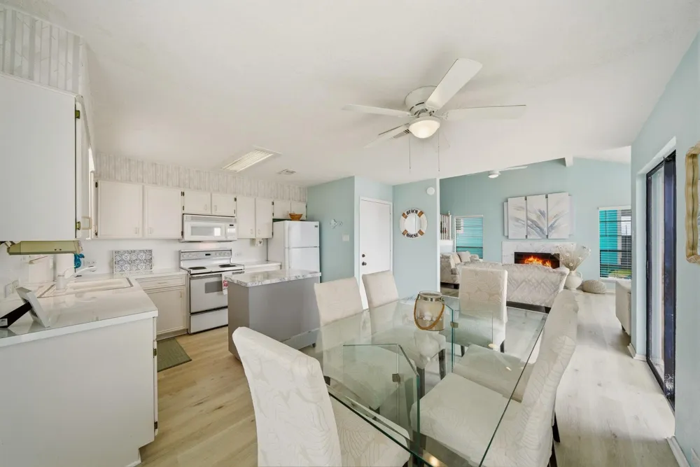 215 Redfish Drive Freeport, TX 77541