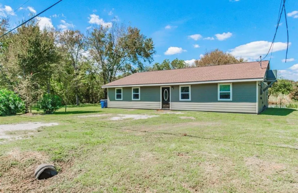 1910 Duncan Drive Oyster Creek, TX 77541