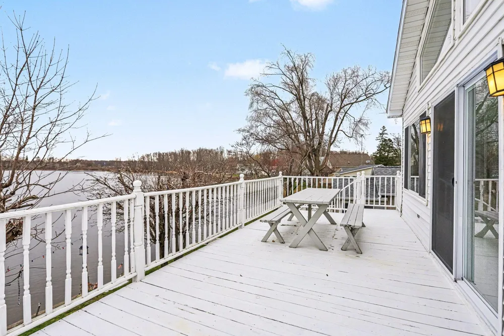828 Werners Landing Drive Bronson, MI 49028
