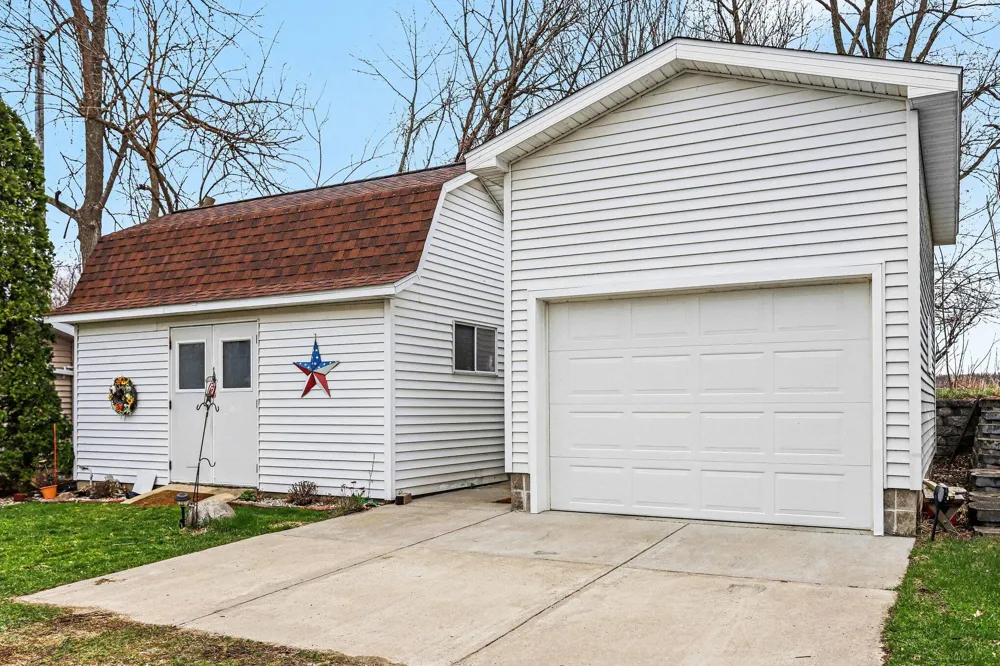 828 Werners Landing Drive Bronson, MI 49028