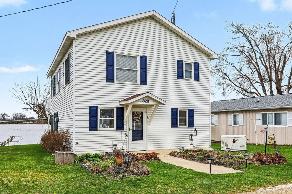 828 Werners Landing Drive Bronson, MI 49028