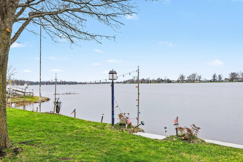 828 Werners Landing Drive Bronson, MI 49028