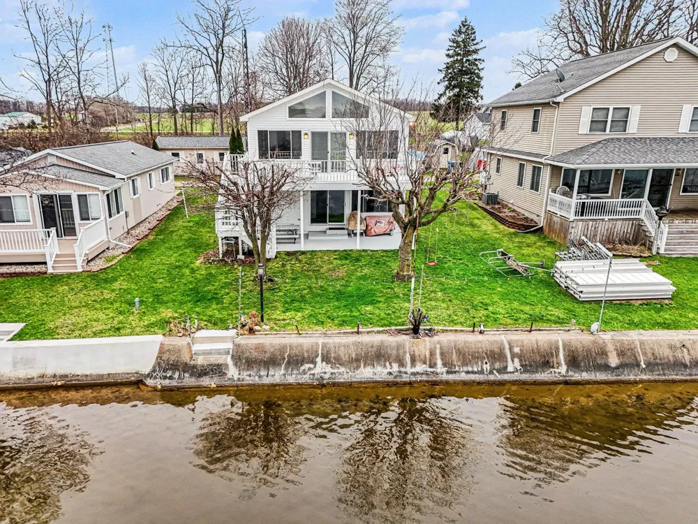 828 Werners Landing Drive Bronson, MI 49028