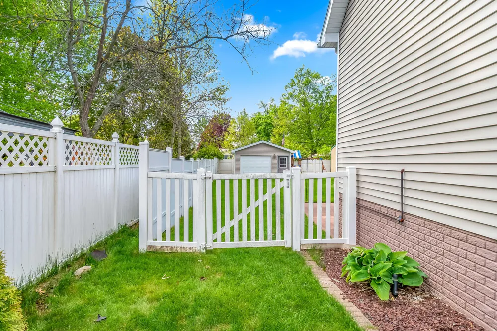 301 Case Street Jonesville, MI 49250