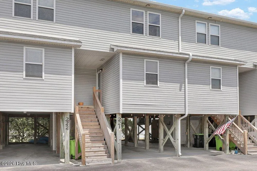 221 Lazy Day Drive Surf City, NC 28445