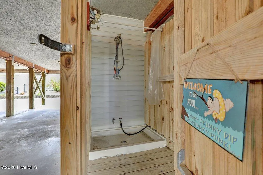 221 Lazy Day Drive Surf City, NC 28445