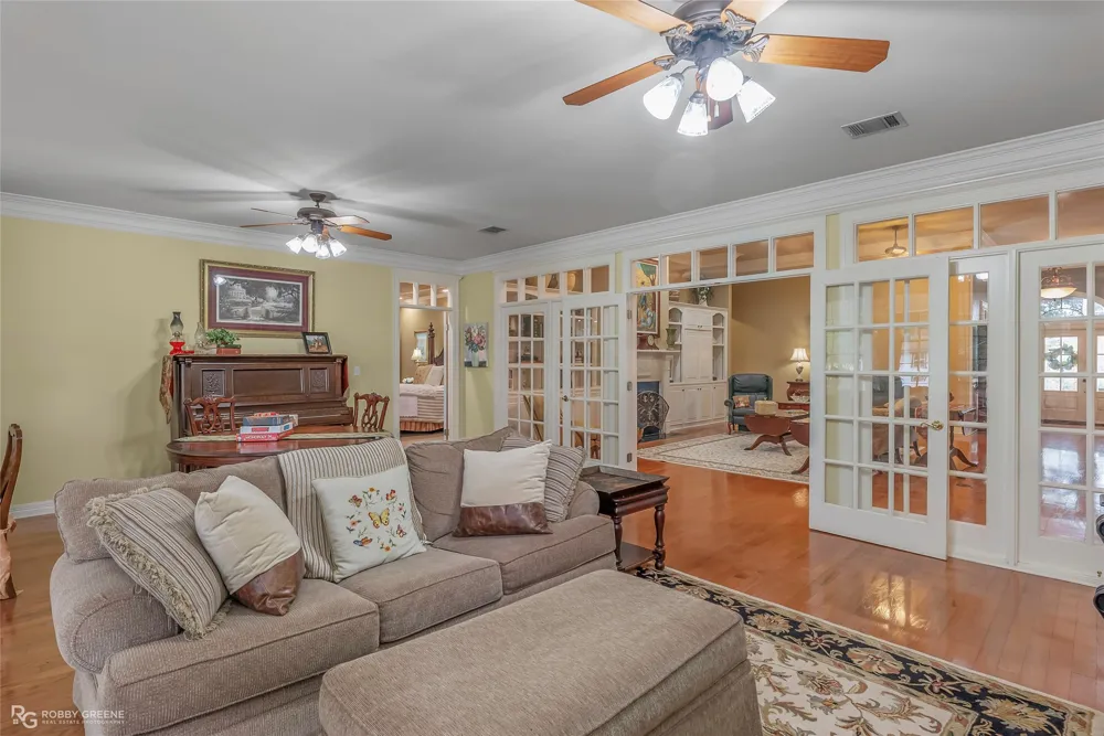400 Crouch Road Benton, LA 71006