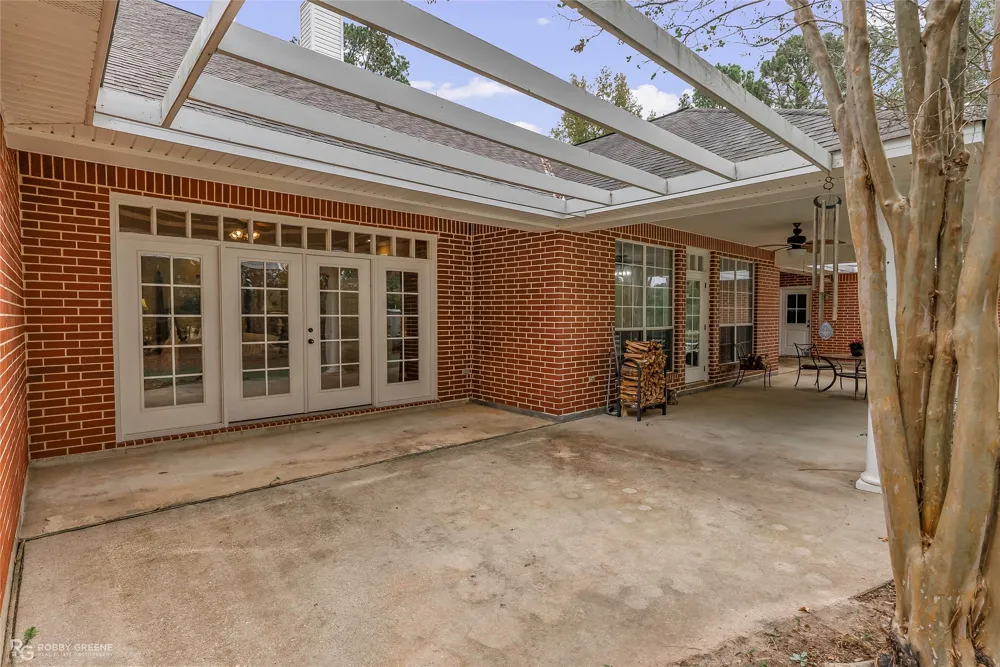 400 Crouch Road Benton, LA 71006
