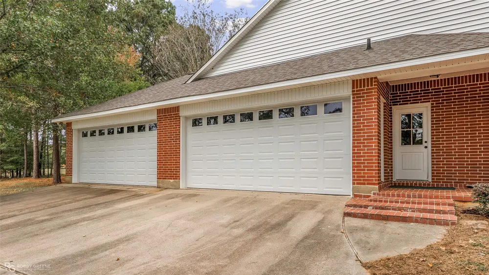 400 Crouch Road Benton, LA 71006