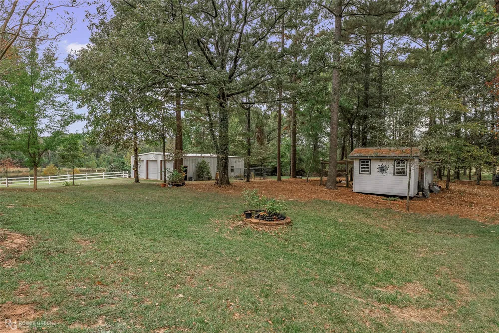 400 Crouch Road Benton, LA 71006