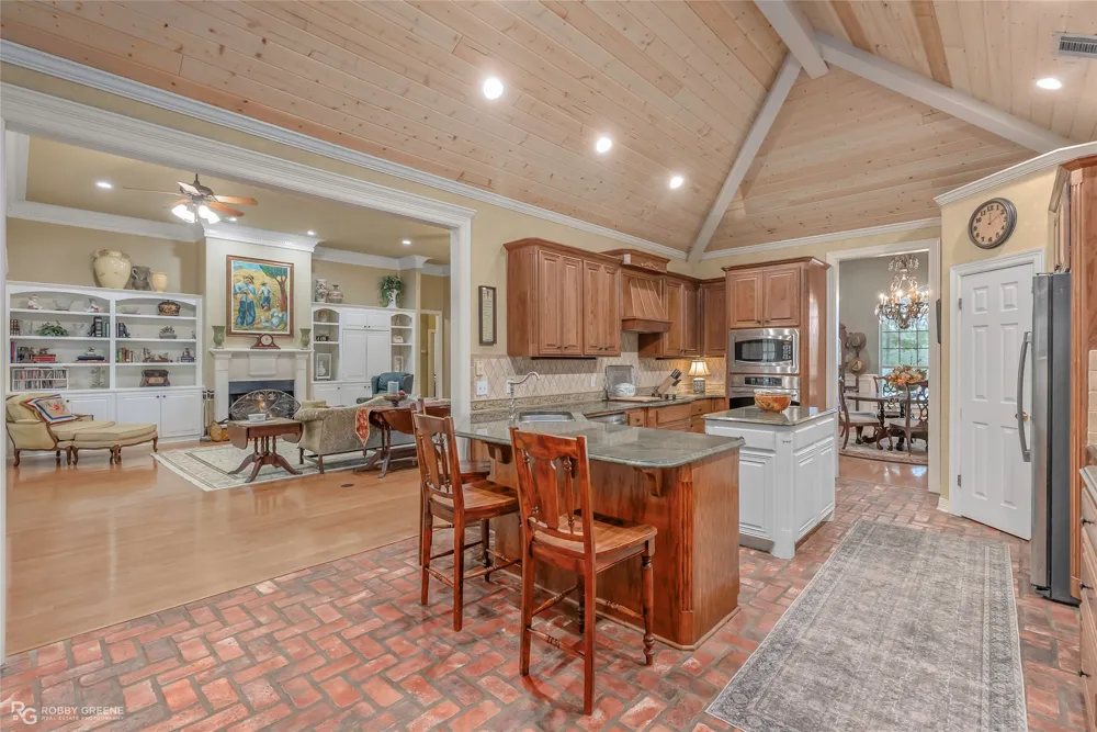 400 Crouch Road Benton, LA 71006