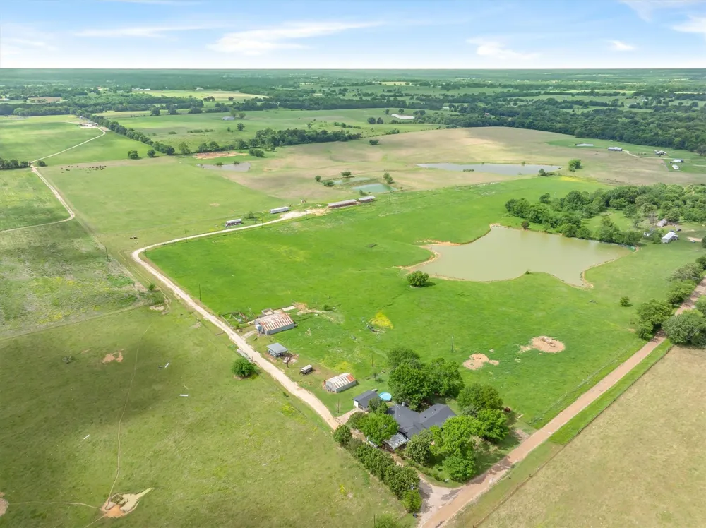 609 VZ County Road 1117 Grand Saline, TX 75140