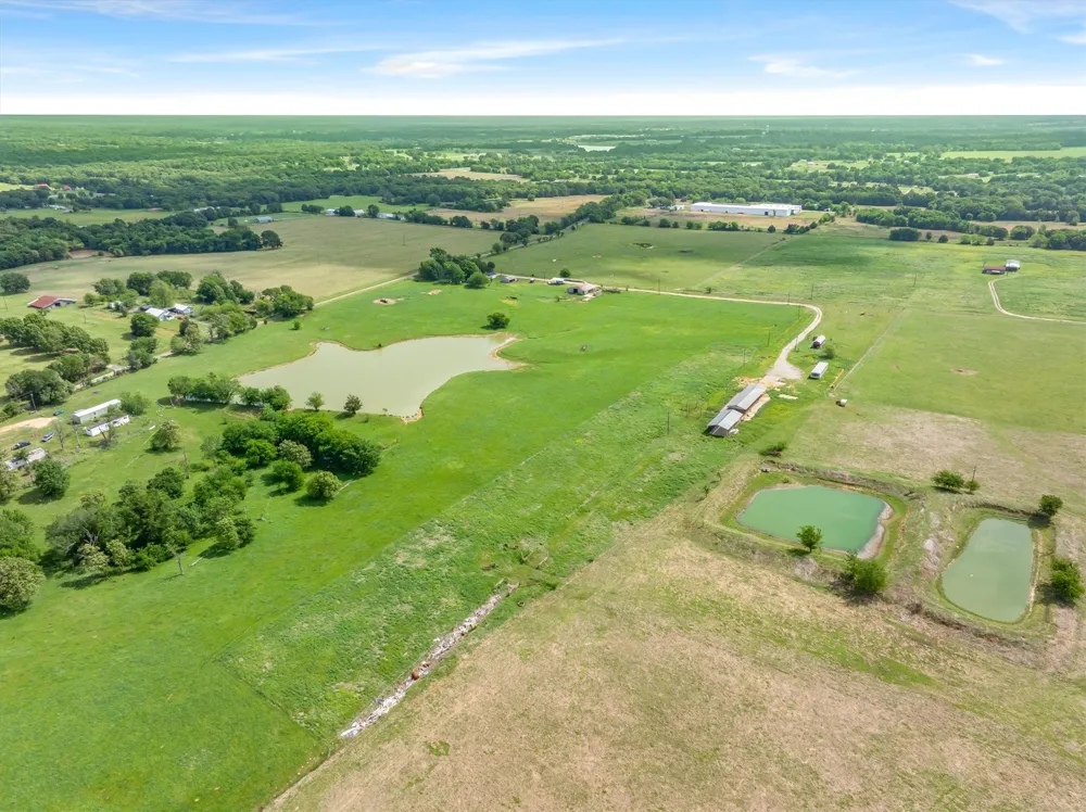 609 VZ County Road 1117 Grand Saline, TX 75140
