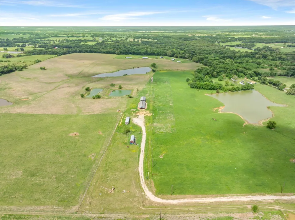 609 VZ County Road 1117 Grand Saline, TX 75140
