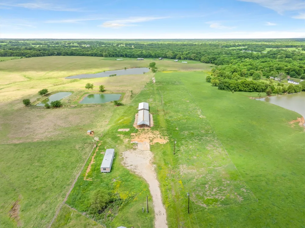 609 VZ County Road 1117 Grand Saline, TX 75140