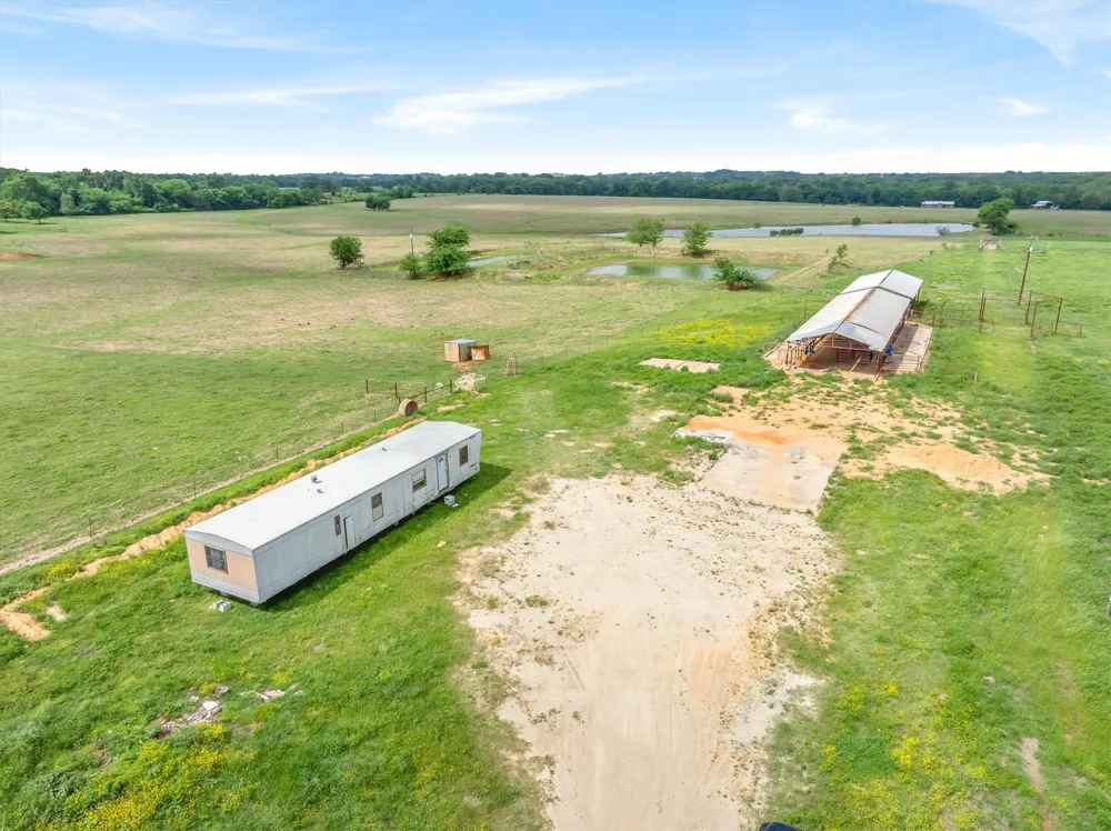 609 VZ County Road 1117 Grand Saline, TX 75140