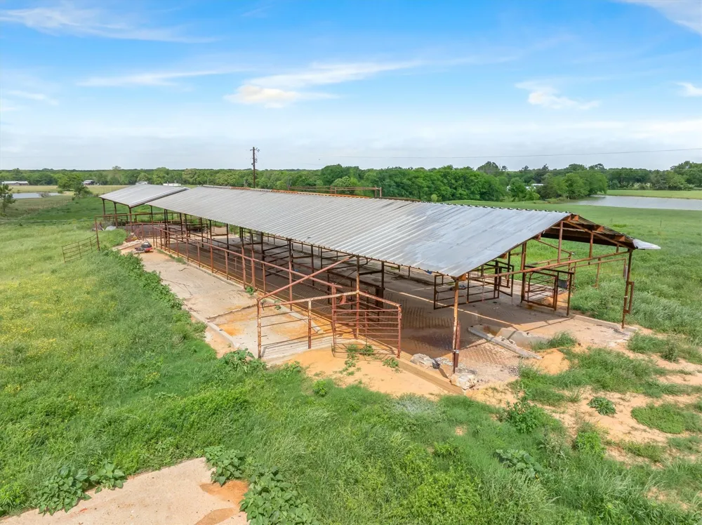 609 VZ County Road 1117 Grand Saline, TX 75140