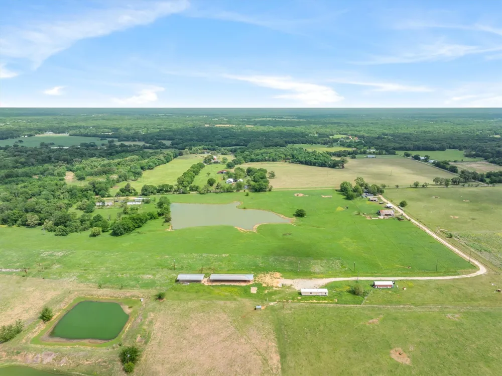 609 VZ County Road 1117 Grand Saline, TX 75140