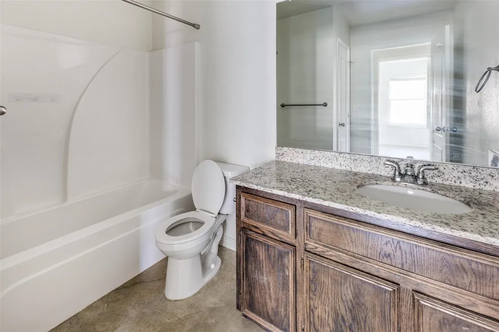 6011 Amelia Earhart Boulevard #B Killeen, TX 76543
