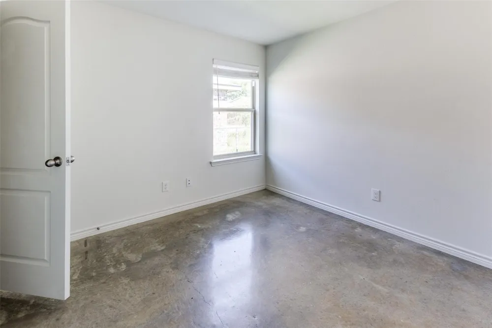 6011 Amelia Earhart Boulevard #B Killeen, TX 76543